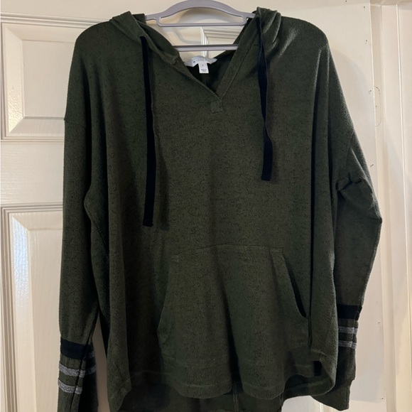 Winter Sweater - Picture 1 of 4